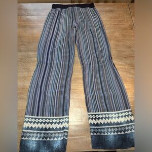 BeBop Juniors Aztec print pants